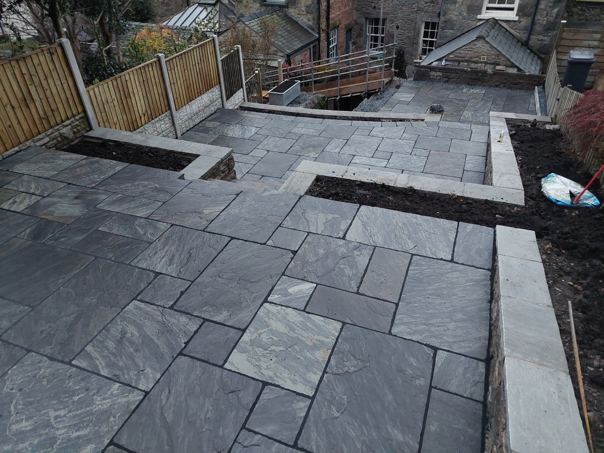 Saga Black Indian Sandstone Patio Kit - Tumbled