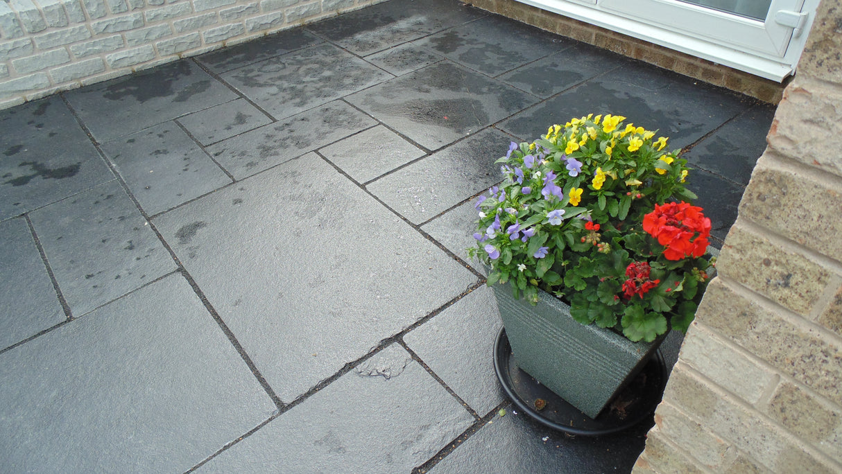 Black Limestone Patio Kit - riven