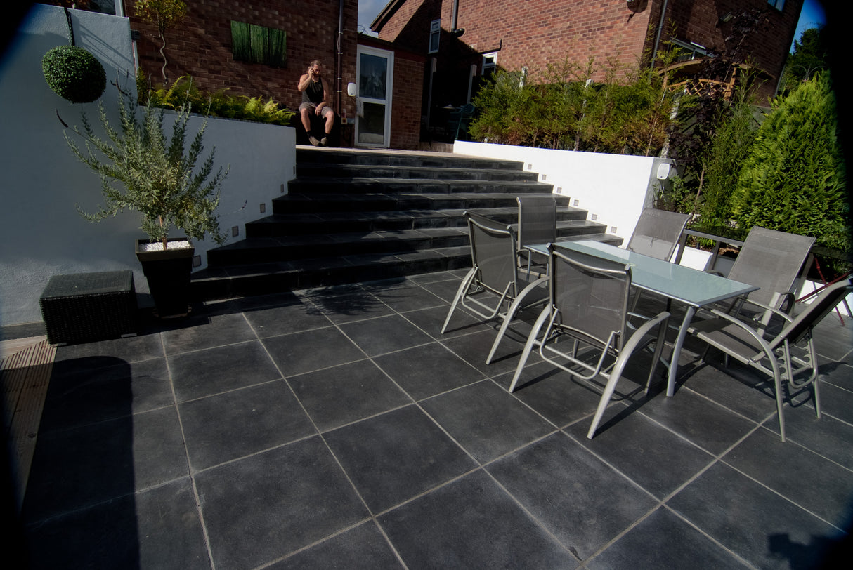 Black Limestone Patio Kit - riven