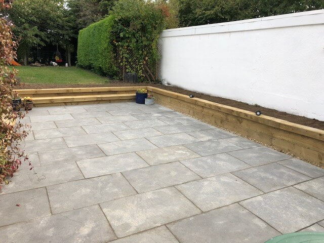 Grey Limestone Patio Kit - Riven