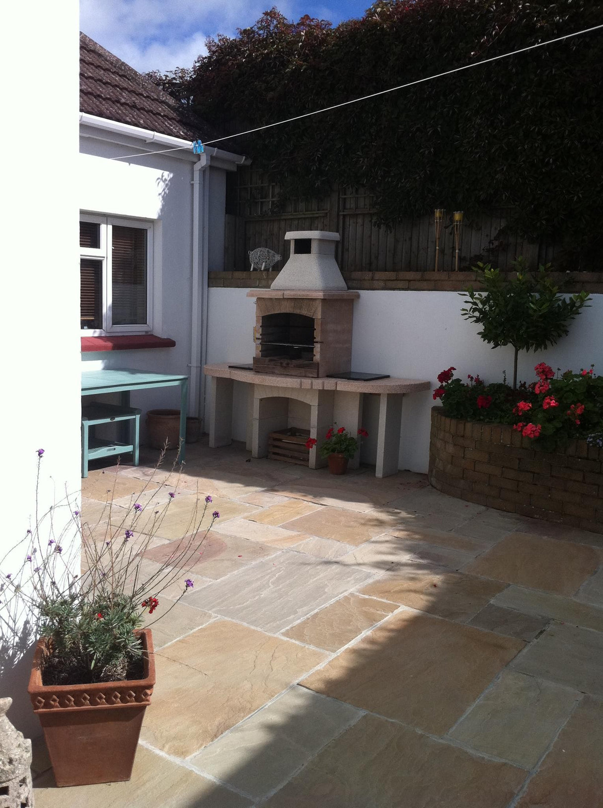 Buff Indian Sandstone Patio Kit - Riven
