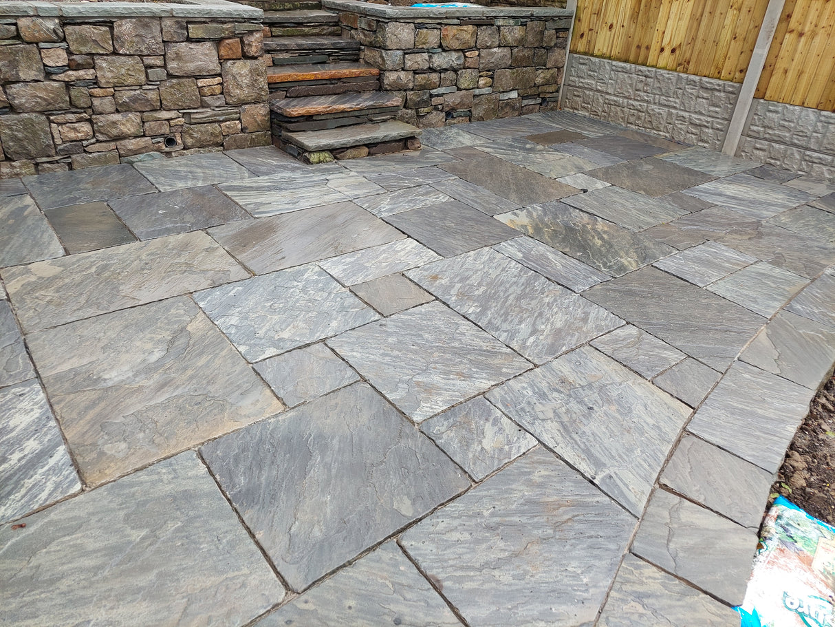 Saga Black Indian Sandstone Patio Kit - Tumbled