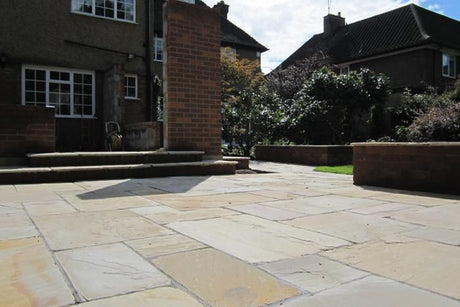 Fossil Mint Indian Sandstone Paving - 900 x 600 mm - Tumbled