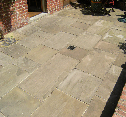 Raj Green Indian Sandstone Paving 900 x 600 mm - Riven