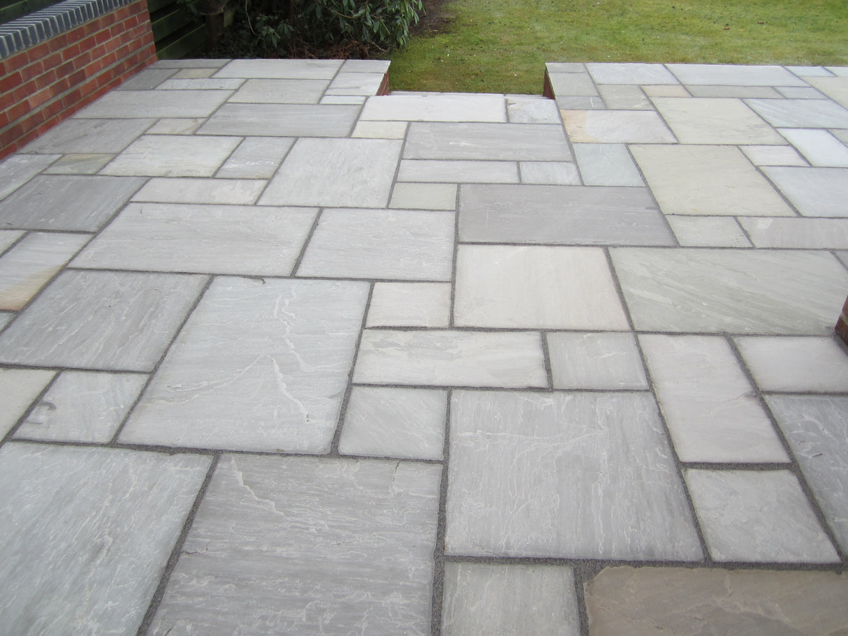 Kandla Grey Indian Sandstone Patio Kit €“ Riven