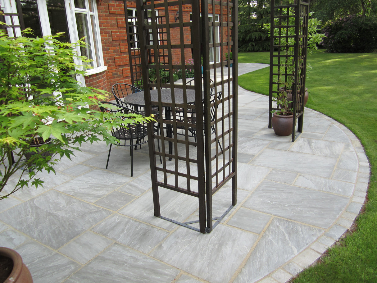Kandla Grey Indian Sandstone Patio Kit €“ Riven